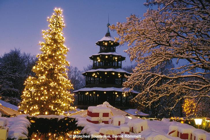 Weihnachtsmarkt am Chinesischen Turm