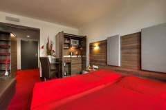 © City Aparthotel