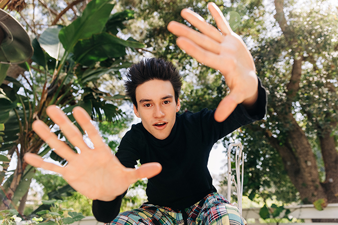 Tollwood Sommerfestival 2023 - Musik-Arena - Jacob Collier am 27. Juni