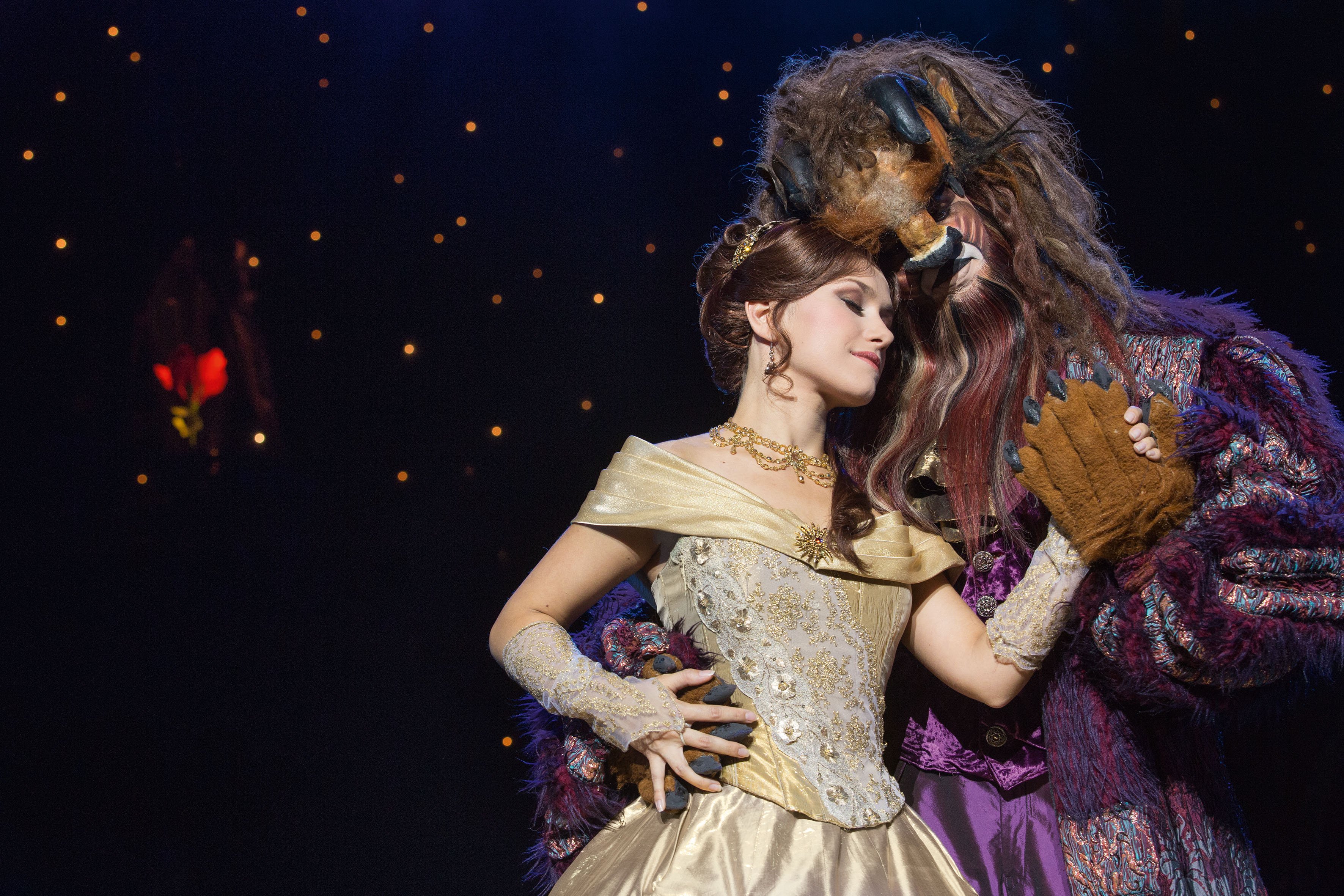 disney-die-schoene-und-das-biest_DeutschesTheaterMuenchen_2018_foto-07-credit-stefan-malzkorn
