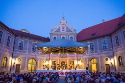 Brunnenhof Open Air, 06_24_konzertsaal_brunnenhof_open_Air-galerie_04_Teaser_660x440