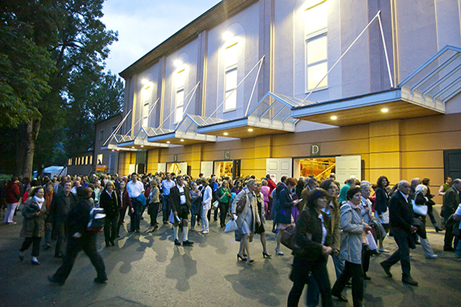 Romeo und Julia Oberammergau 2025, TT_06_25_Oberammergau_passionstheater-scaled_LP_660x440