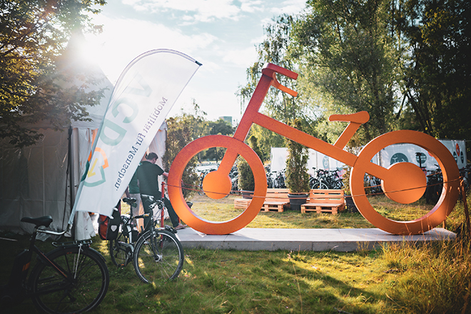 Tollwood Sommerfestival, TT_07_25_Tollwood_3_tw24-so-fahr-rad-zum-tw-c-alexander-scharf-1458_LP_660x440