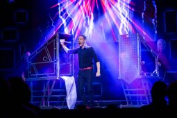 Magie & Illusionen Alexander Krist München, NL_10_25_Krist_2_LP_1040x693