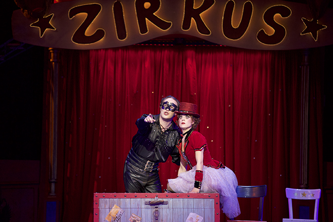 Die Zirkusprinzessin, TT_Gaertnerplatzteater_x_10A8213ZIRKUSPRINZESSIN-POGOZach_LP_660x440