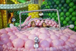 Luftballonwelten München, Pressefotos, Luftballonwelten Ausstellung Pineapple Park München Ballonkunst