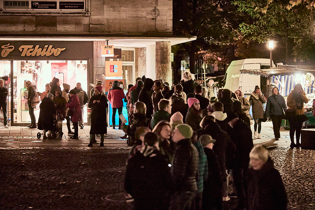 Neuhauser Musiknacht 2026 – The Sound of Neuhausen Bei der 13. Neuhauser Musiknacht am 24. Oktober 2026 treten lokale Bands in 44 Spielstätten in München-Neuhausen auf. Das Programm reicht von Jazz und Blues bis Indie, Punk und Classic Rock.